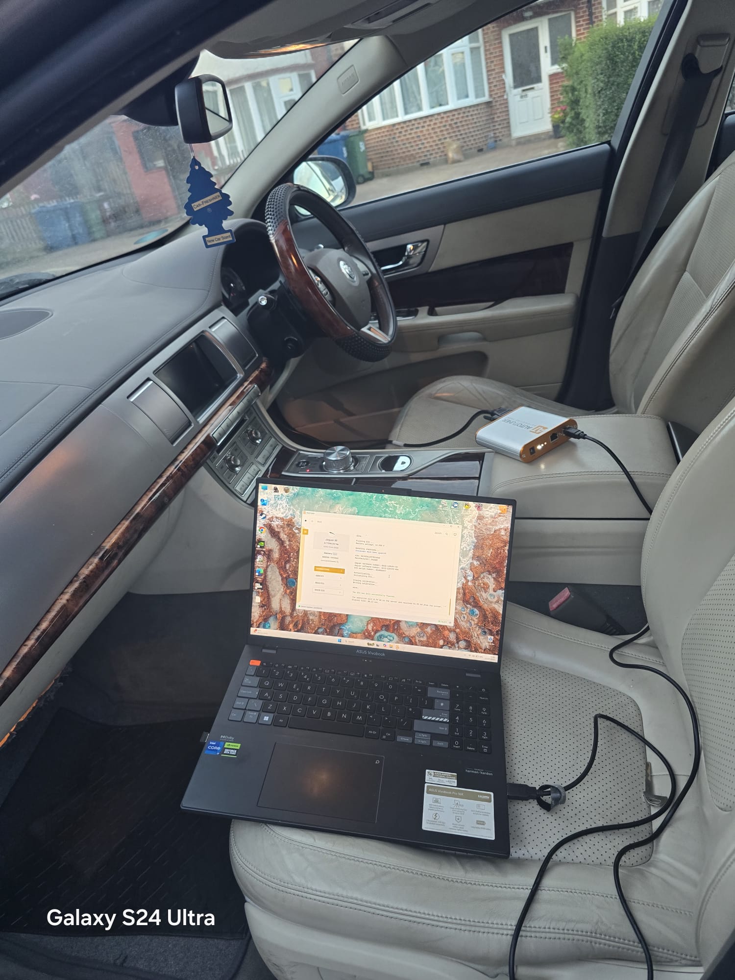 Jaguar XF key programming with dealer-level diagnostic equipment